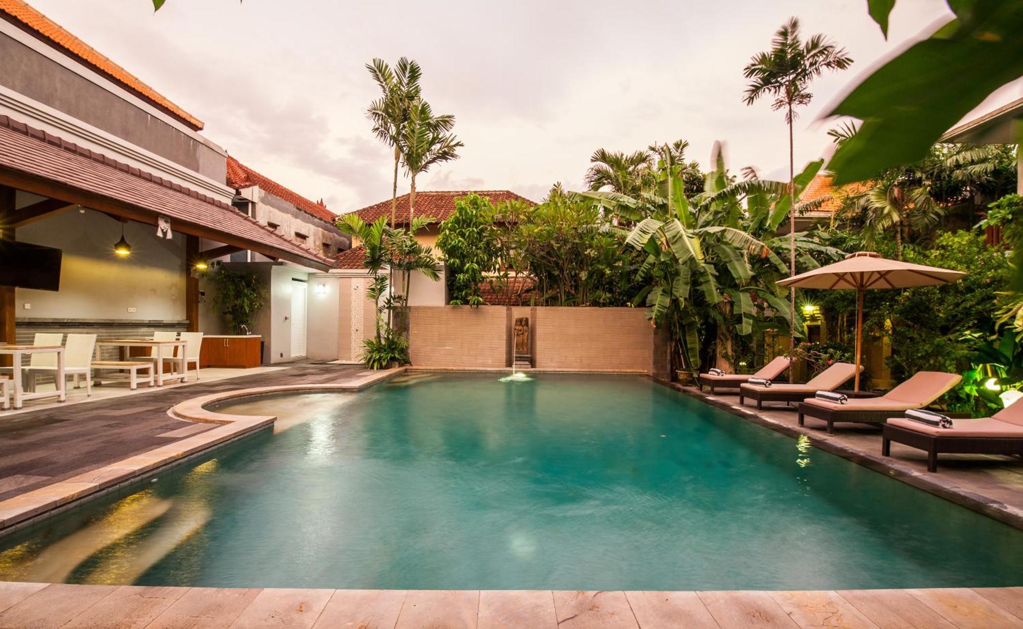 4-br Garden Legian 5-min Walk To And Shops Bali Seminyak (Bali)